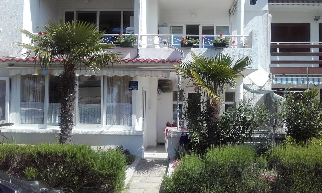 Apartments Aleksandra Crikvenica Bagian luar foto